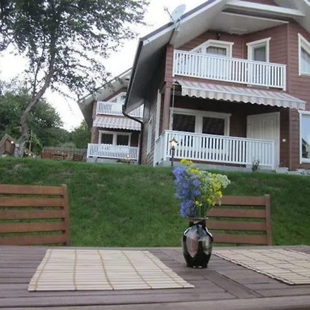 Village Orlino سارنيتسا